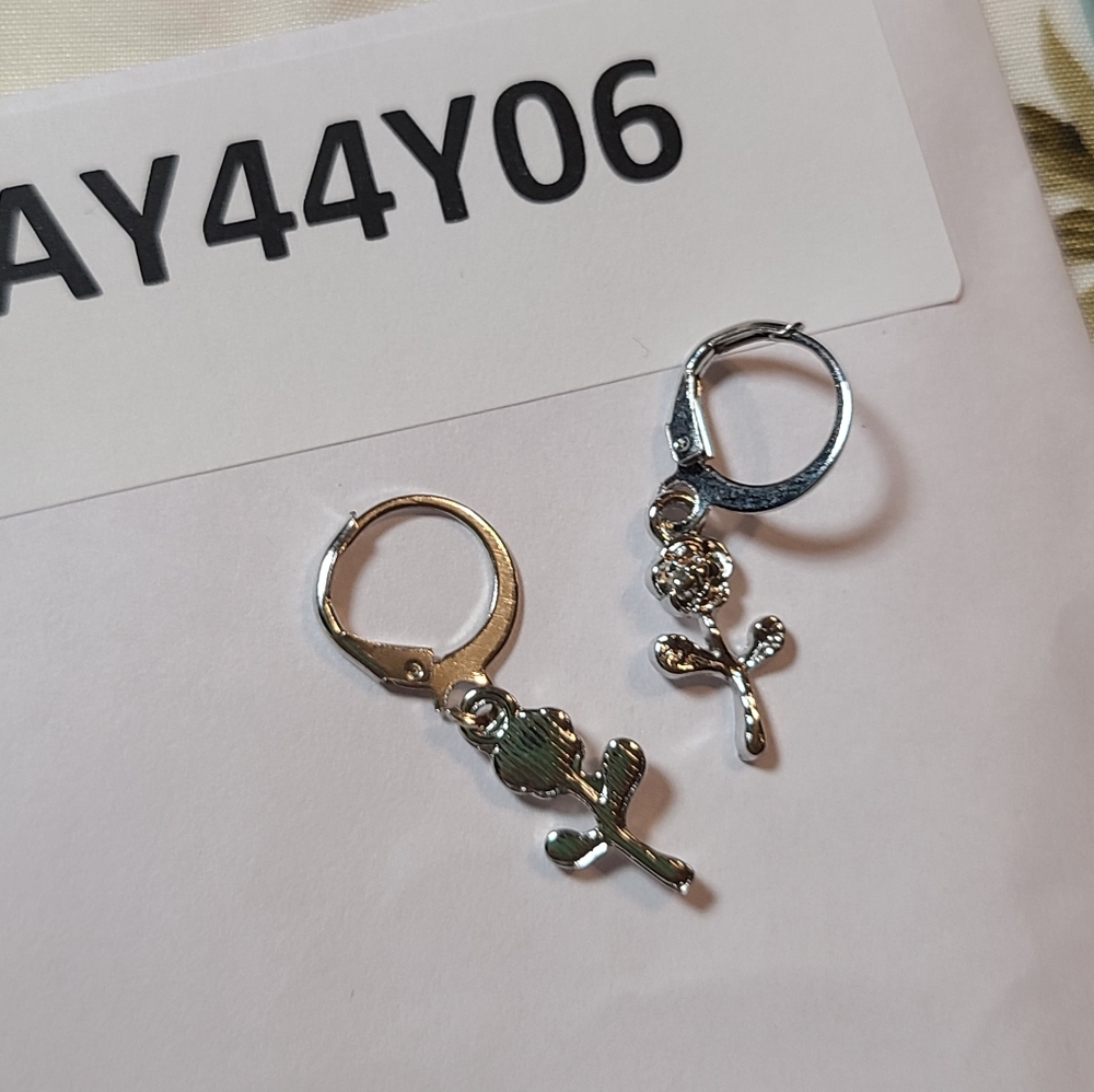 Silver Floral Rose Earrings - Picture 4 of 4